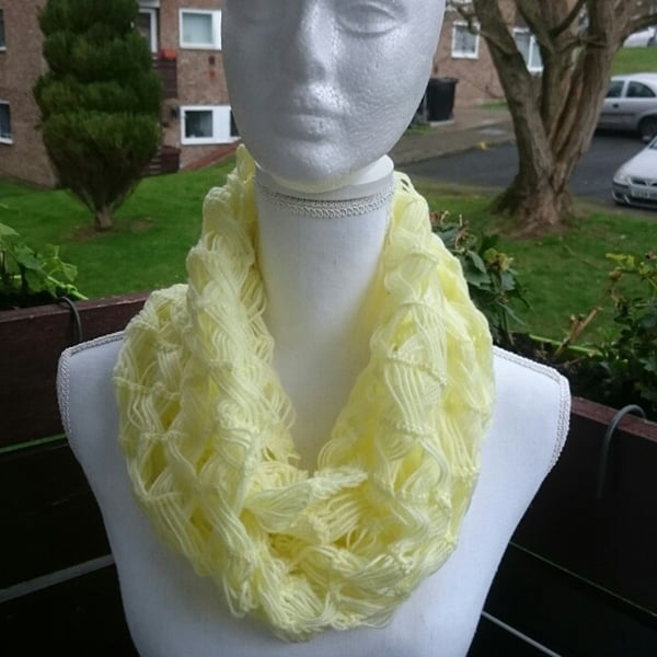 Alize neacklace wrap infinity yellow color modern fabulous shawl