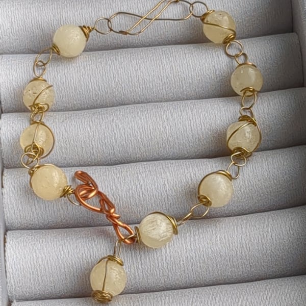 Yellow honey Jade and copper wire bracelet