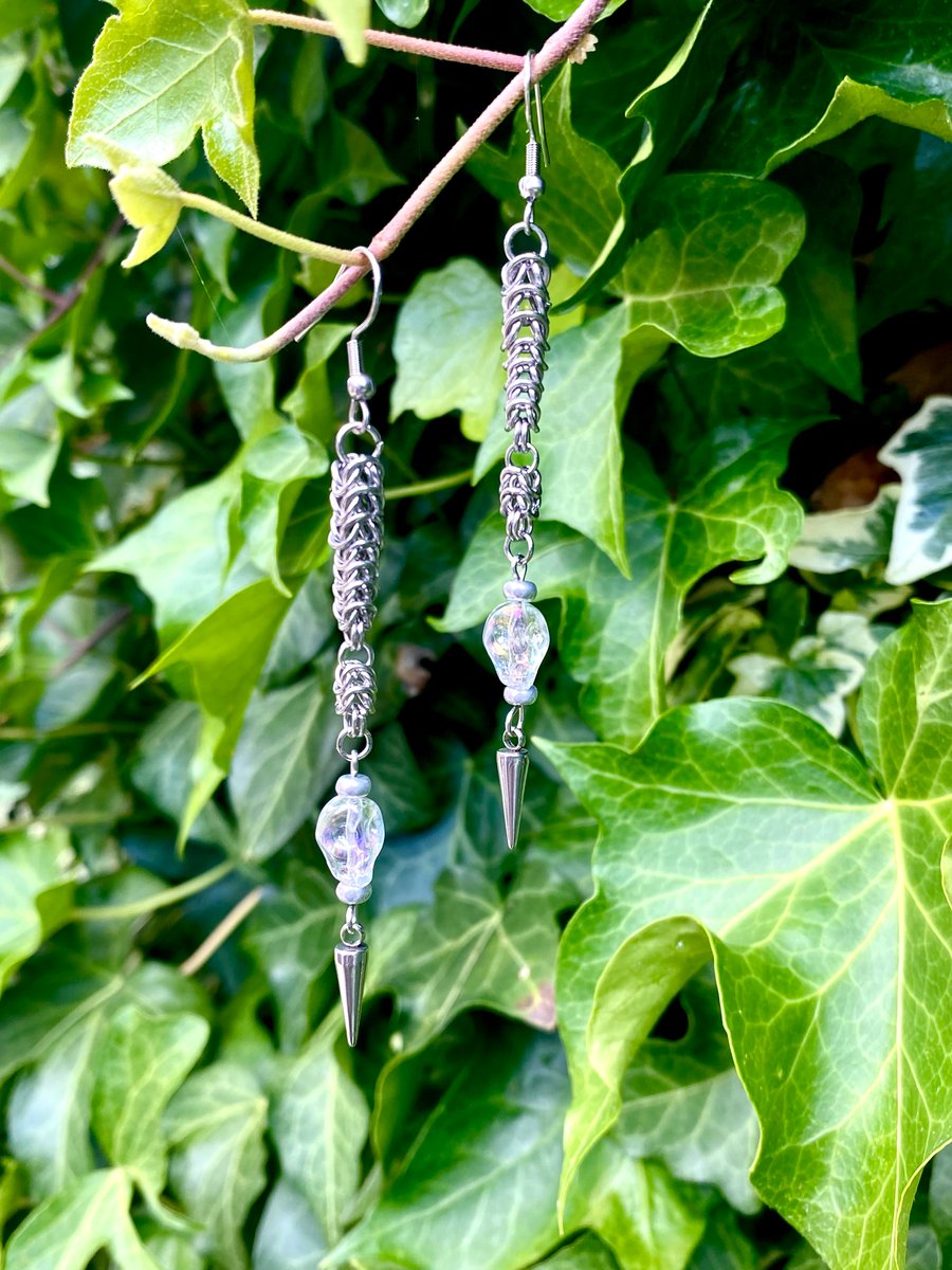 Sullivan - skull & “spine” earrings 