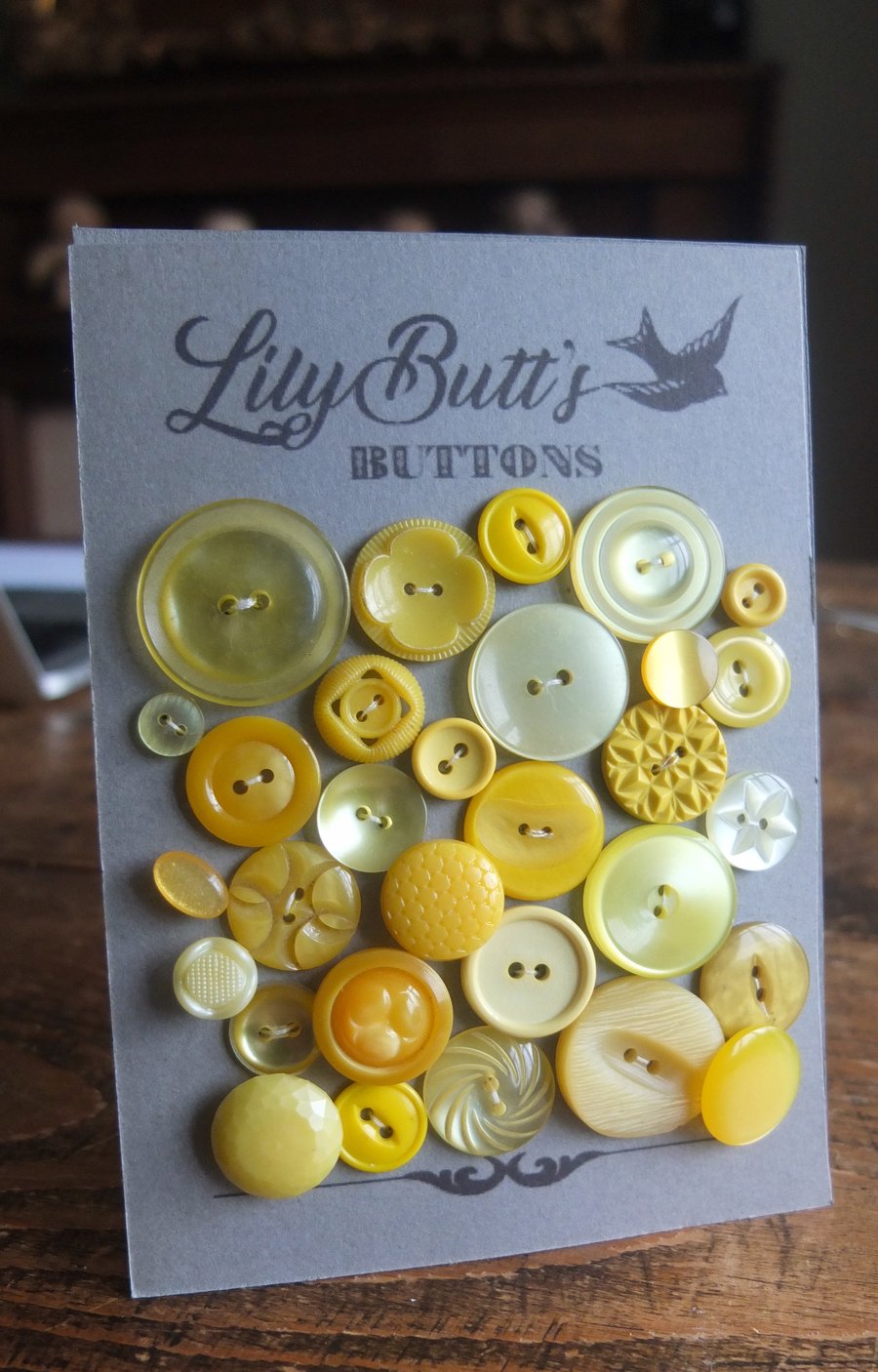 30 Vintage Yellow Mixed Buttons
