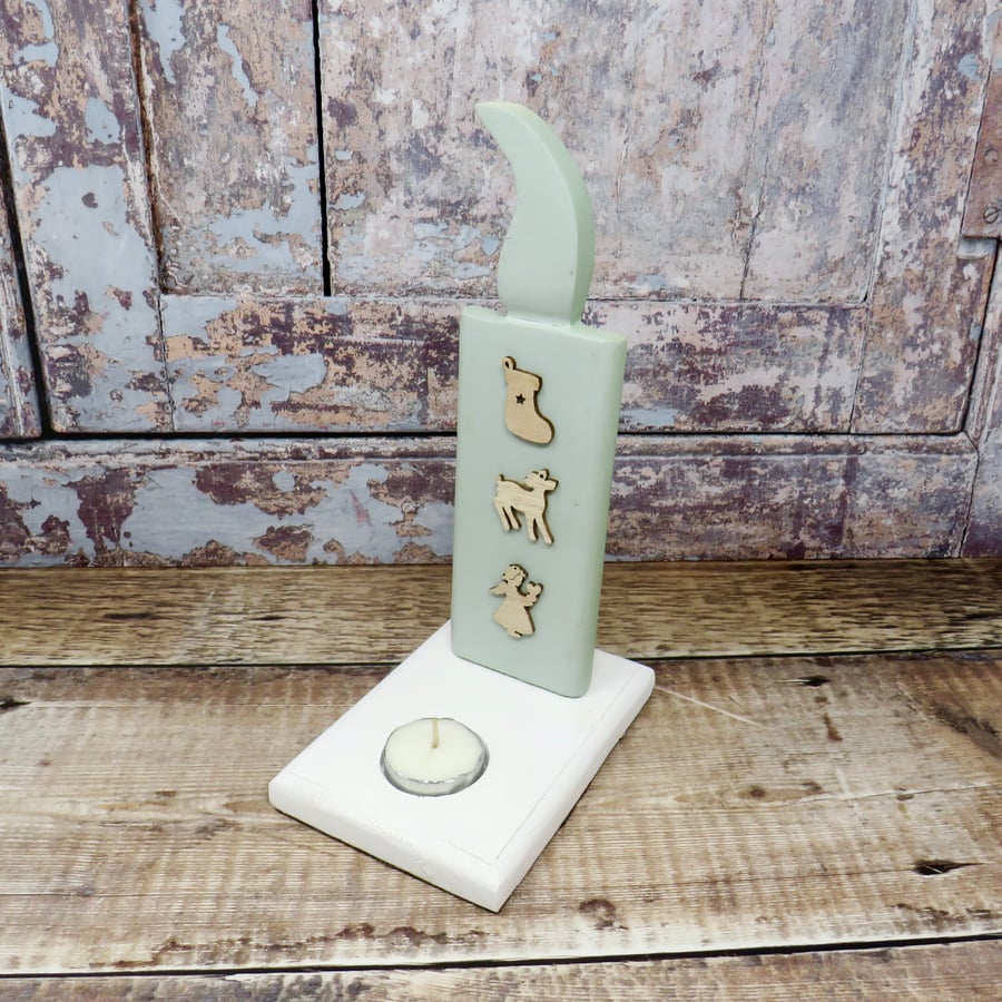 Green candle tea light holder