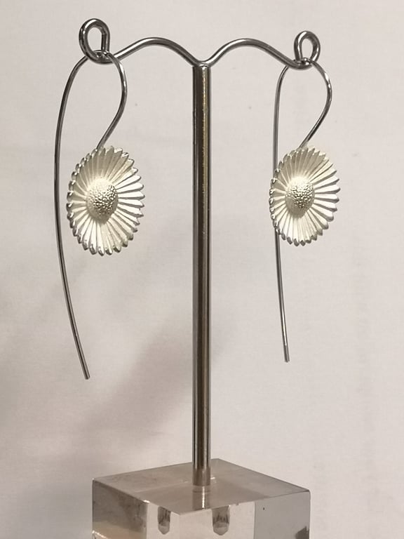 Daisy Drops in Silver