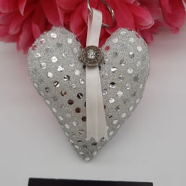 Heart keyring in silver sequin fabric. Free uk delivery. 