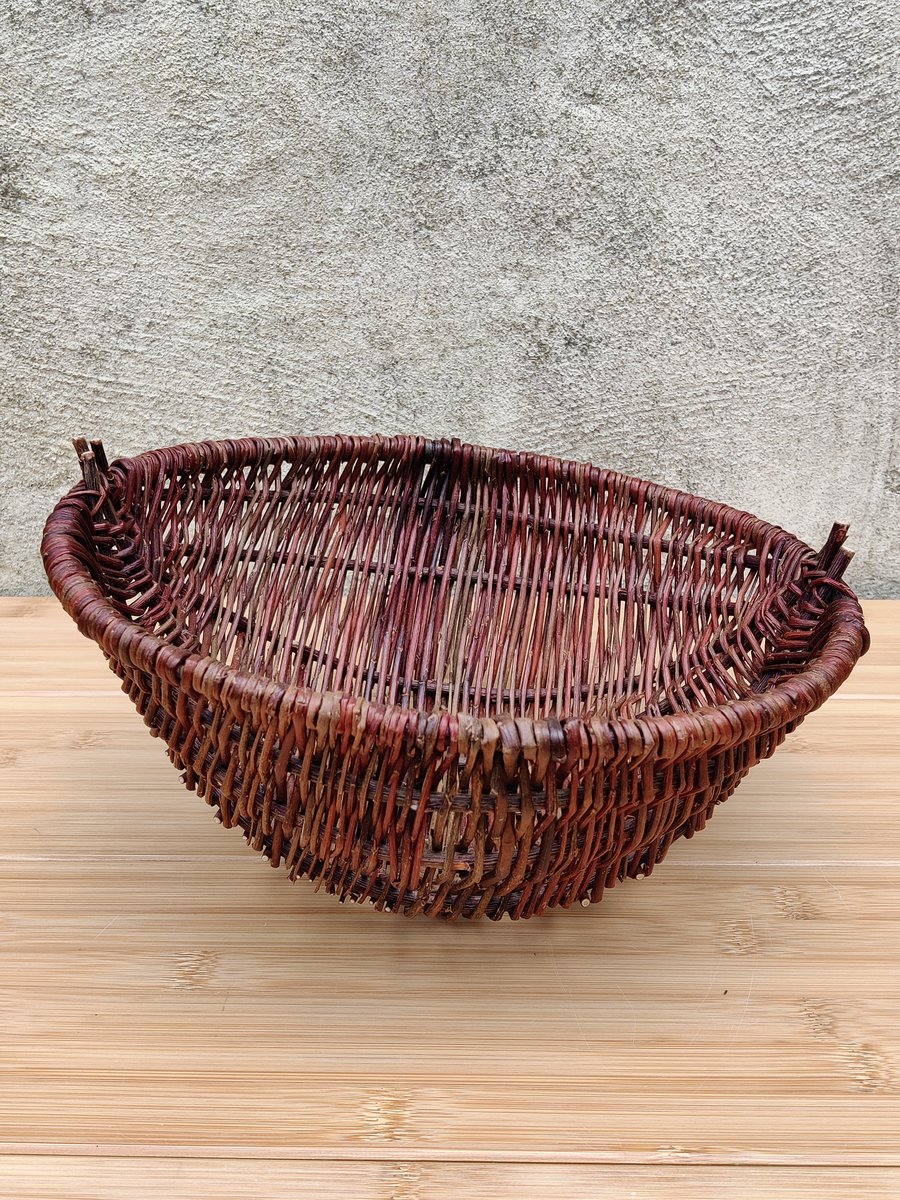 Perfectly imperfect willow fruit bowl