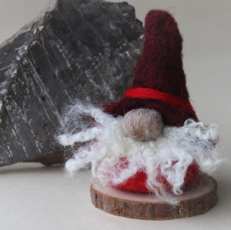 Dean the little gnomti tomti - red needle felted tomte gnome