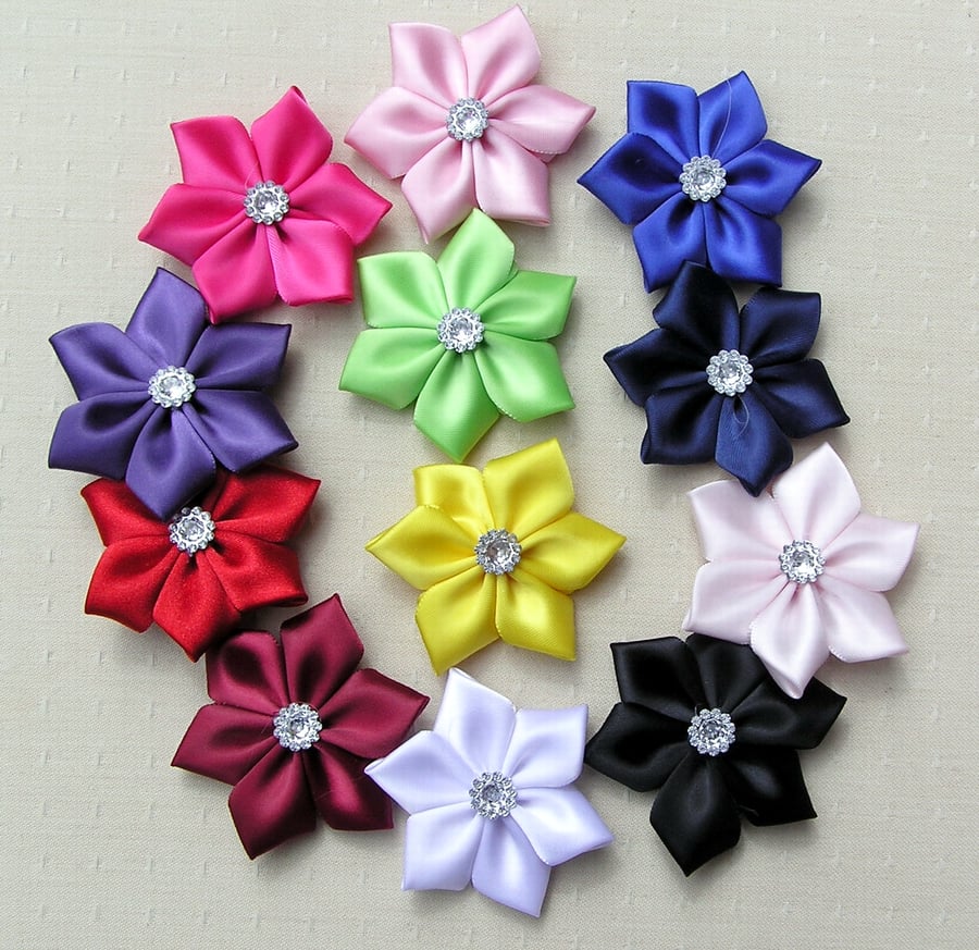 100 Satin Ribbon Bows Poinsettia Flowers - Mixed Colours - 64mm diameter