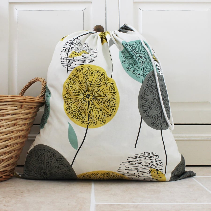 Dandelion Clock Laundry Bag with Drawstring