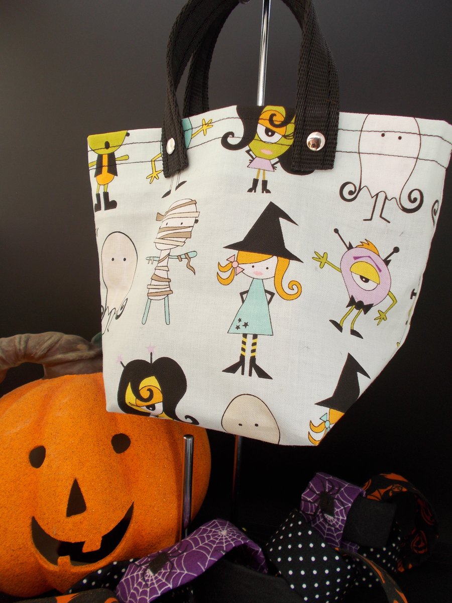 Small Tote Bag - trick or treat