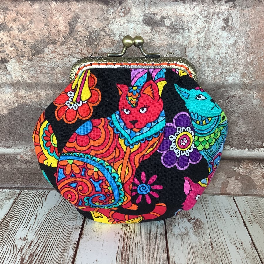 Psychedelic Cats frame coin purse with kiss clasp
