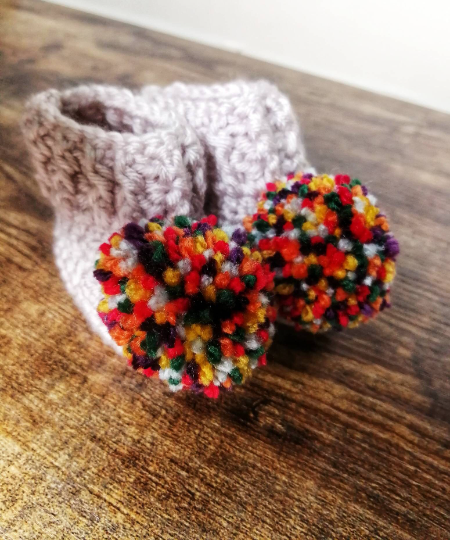 crochet rainbow baby pom pom booties, 0-3 months