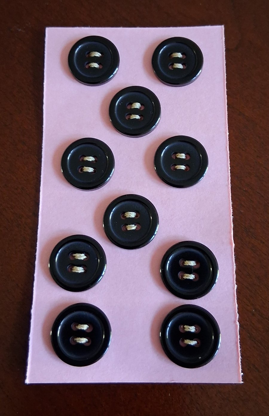 10 BLACK BUTTONS