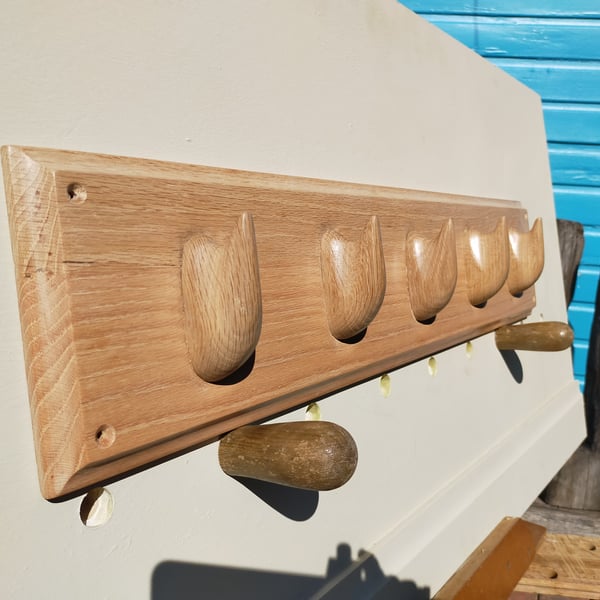 Unique Wall Claws Oak Coat Rack
