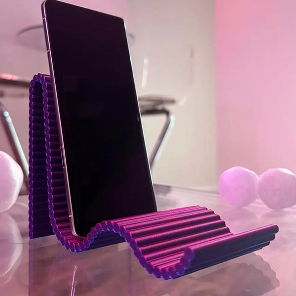 WaveLine Stand 3D Printed Wavy Phone Stand for Hands-Free Viewing Sleek & Modern