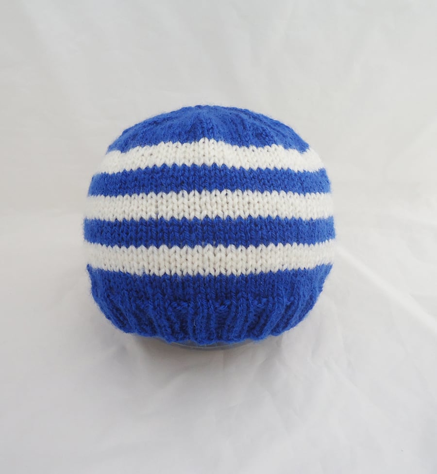 Hand Knitt Babies Hat, White and Blue Babies Hat, Sailor Baby Hat