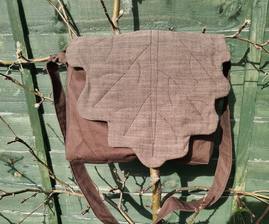 Oak Leaf Bag Large A4 Brown 