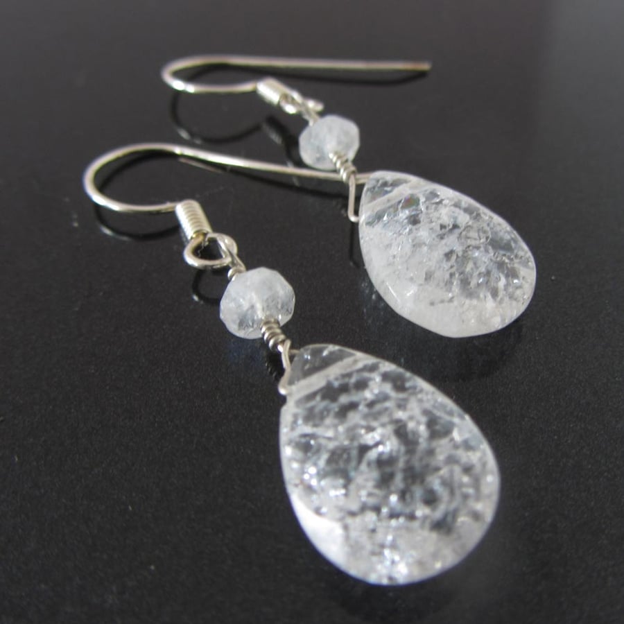 Icy queen Crackled quartz teardrop earrings in 925 silver, clear gemstones