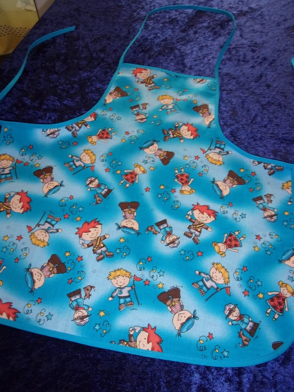 Baby Apron with Children Playing