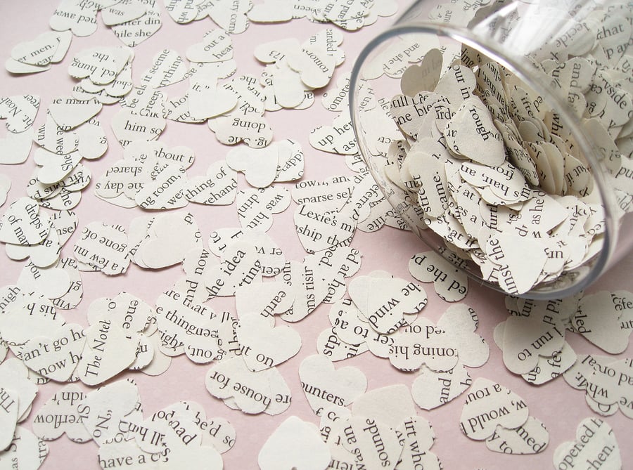 500 Game of Thrones Heart Book Confetti - Wedding Party Birthday - Table Decor 