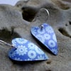 Heart earrings in blue with flower print
