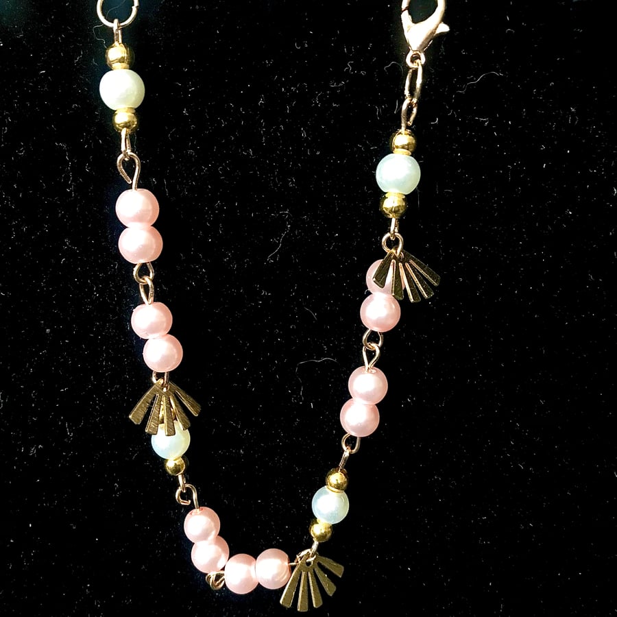 Gold Bracelet Featuring Glossy Vibrant Glass Pearls, Pink & White 