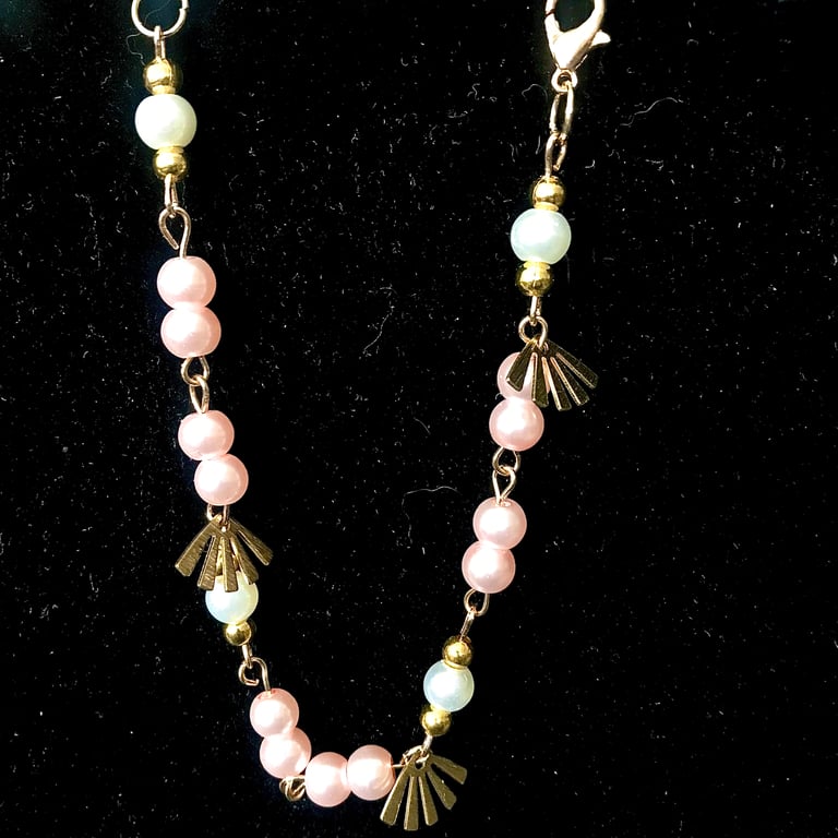 Gold Bracelet Featuring Glossy Vibrant Glass Pearls, Pink & White 