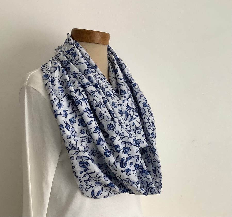 100% Fine COTTON  lawn infinity scarf. ' Delft '. Blue, white . Floral.