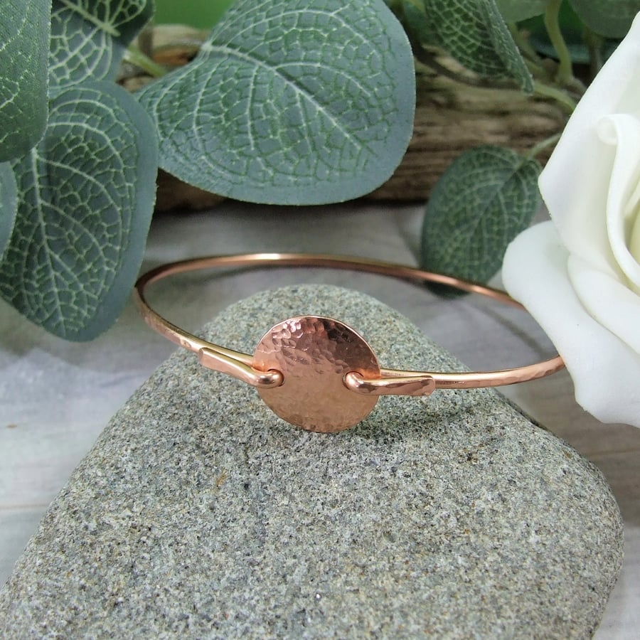 Copper Bangle. Bracelet with Centre Circle. Size Medium