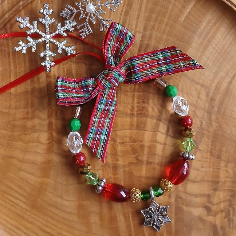 Beaded Ring Christmas Tree Decoration - Traditional with Tartan Bow