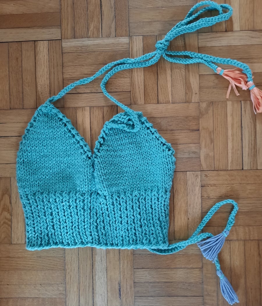 Women's knit crop-top