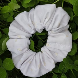 White subtle floral scrunchie 