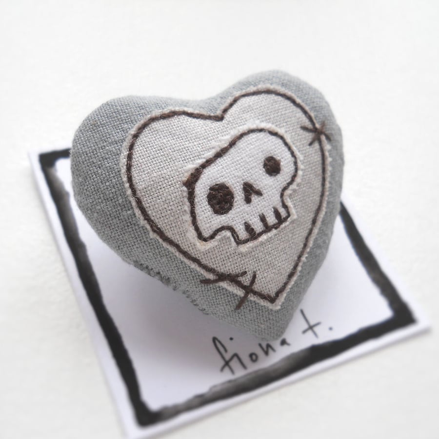 freehand embroidered skull heart textile brooch grey