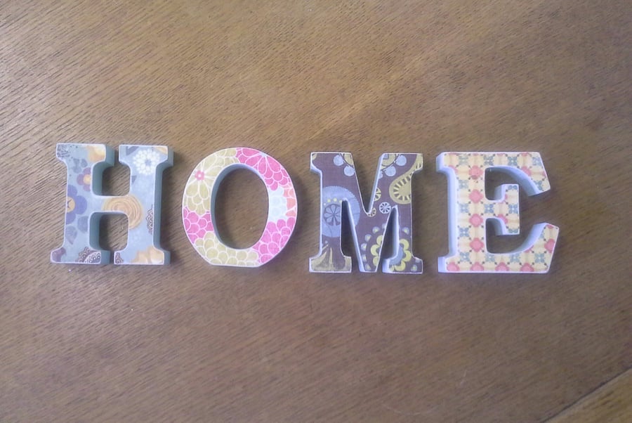 HOME - Wooden Word Decoration