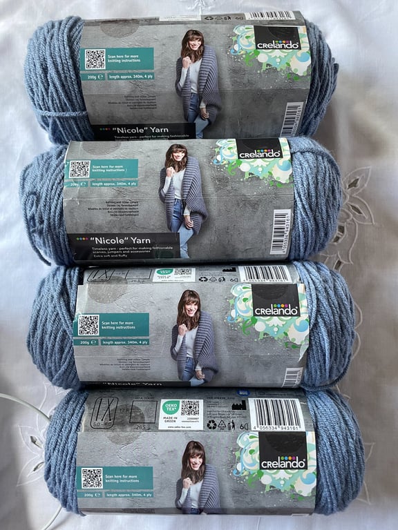 Denim Blue Yarn Oeko Tex Certified Crelendo Nicole Yarn 800G Aran yarn Knitting