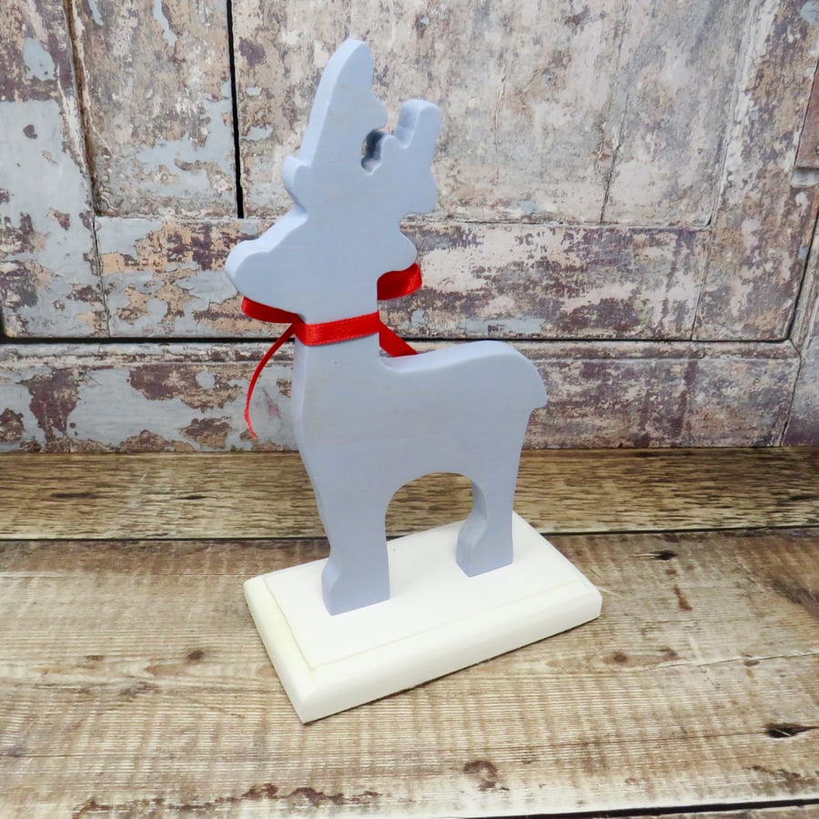 Wooden reindeer ornament