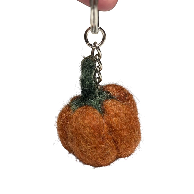 Pumpkin keyring, needle felted halloween accessory