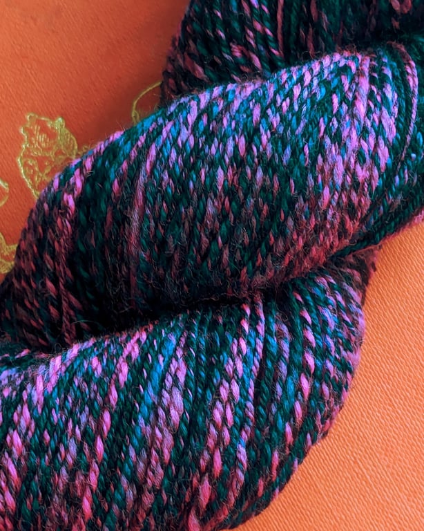 Tokyo Twilight hand spun yarn – 100% Merino