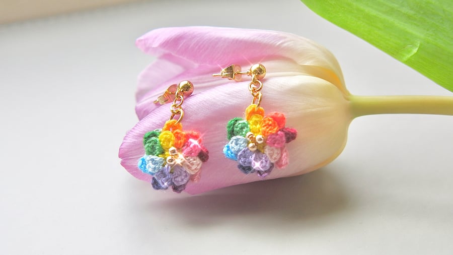 Microcrochet Rainbow Daisy Stud Drop Earrings 