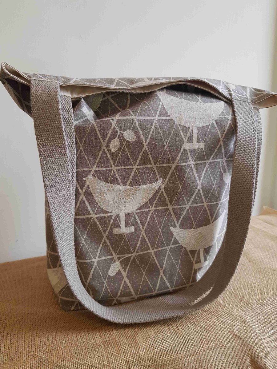 Strong cotton tote bag; bird design on grey