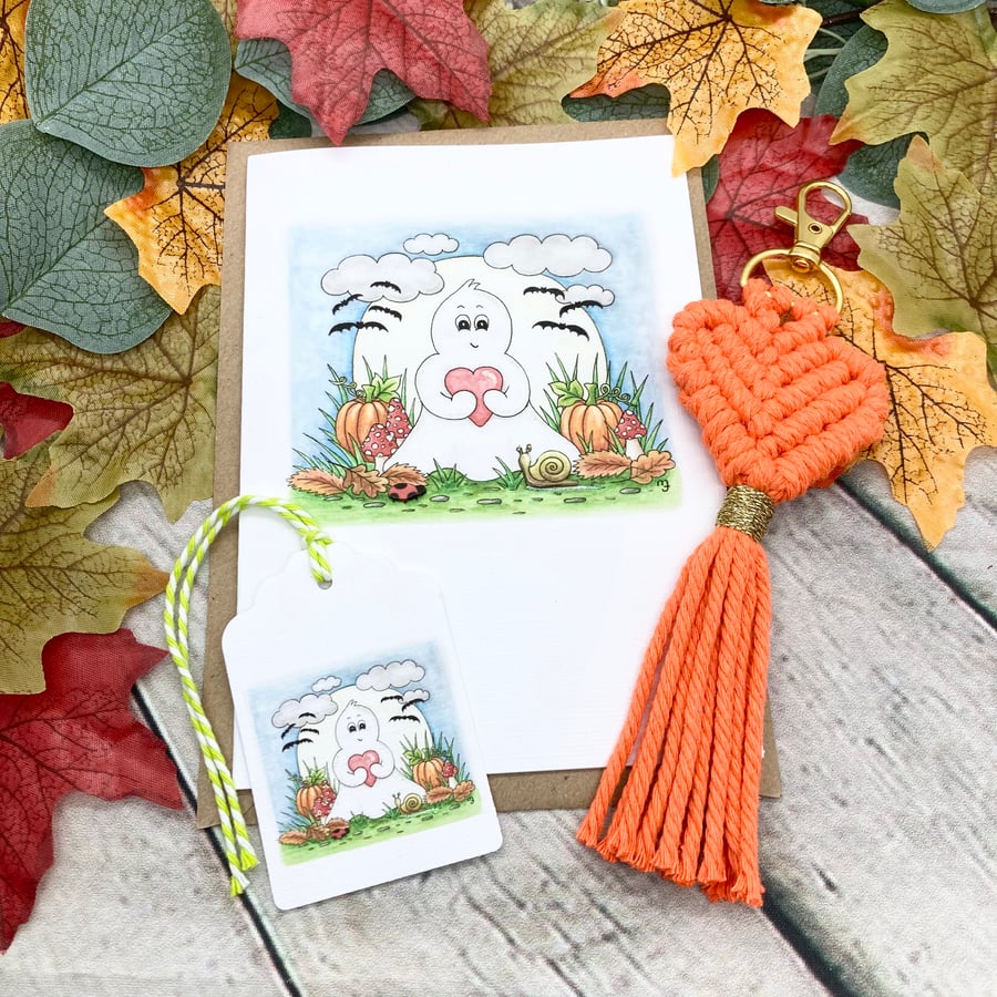Little Ghost & Friends Card, Gift Tag & Macrame Heart Keyring Set - Halloween 