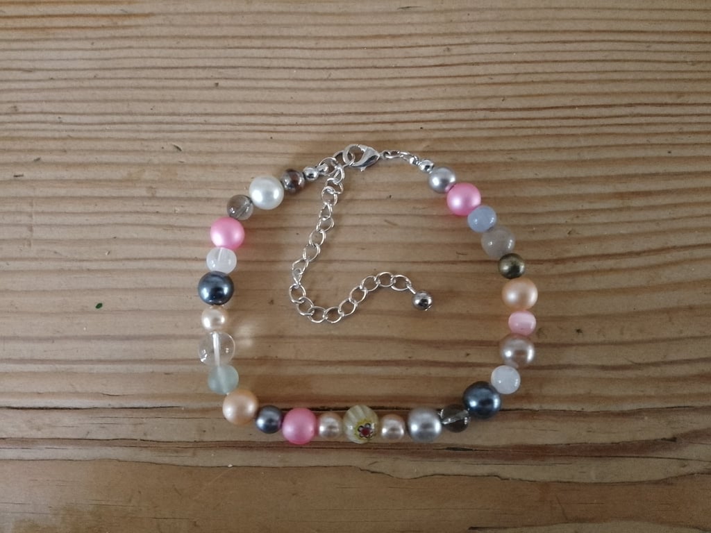 Handmade beaded bracelet