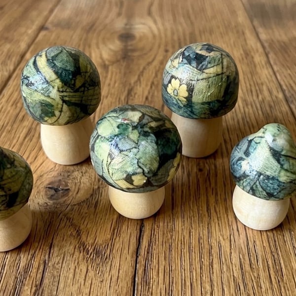 Set of 5 Minature Wooden Toadstools 