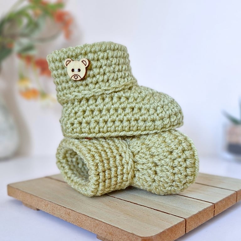 Teddy Bear Button Crochet Baby Booties – New Baby Gift