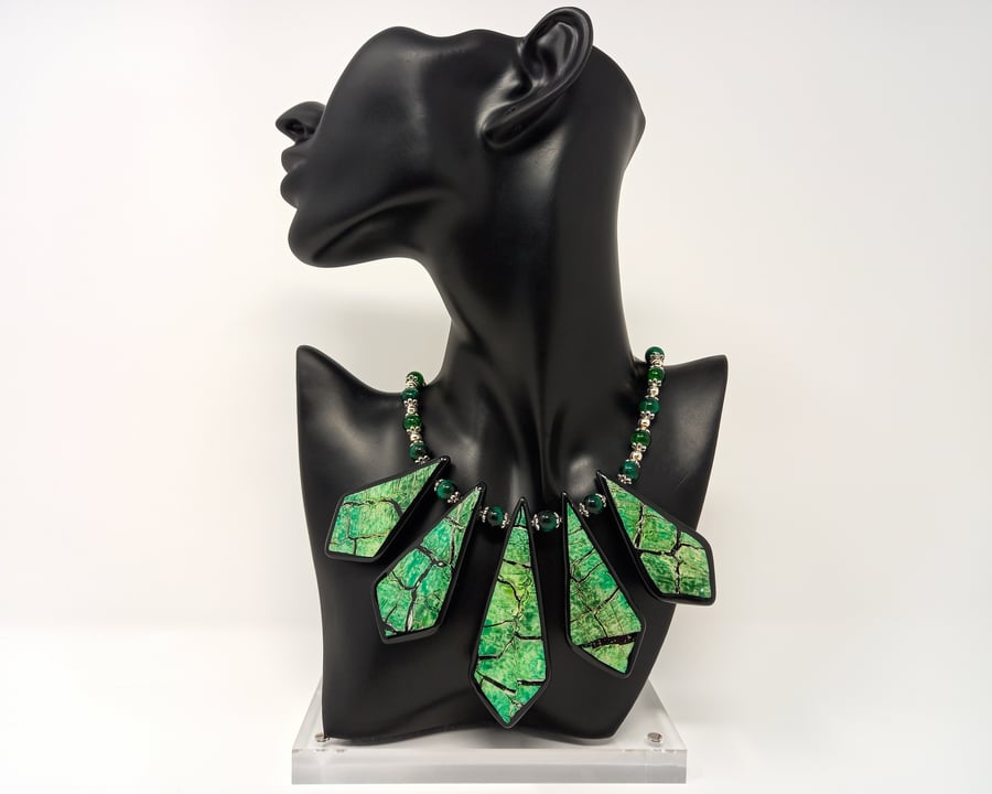 SALE -  Fantasy cracked earth tapered triangles statement necklace in green