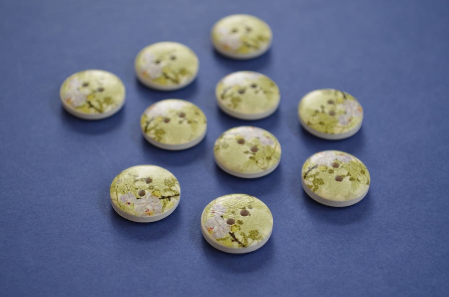 15mm Wooden Floral Buttons Green Grey White 10pk Flowers (SF7)