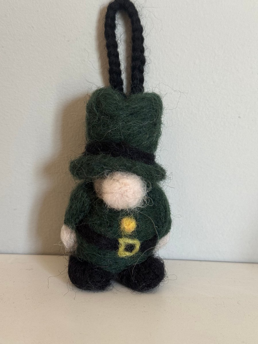 Hand Felted Leprechaun Decoration or Keyring 