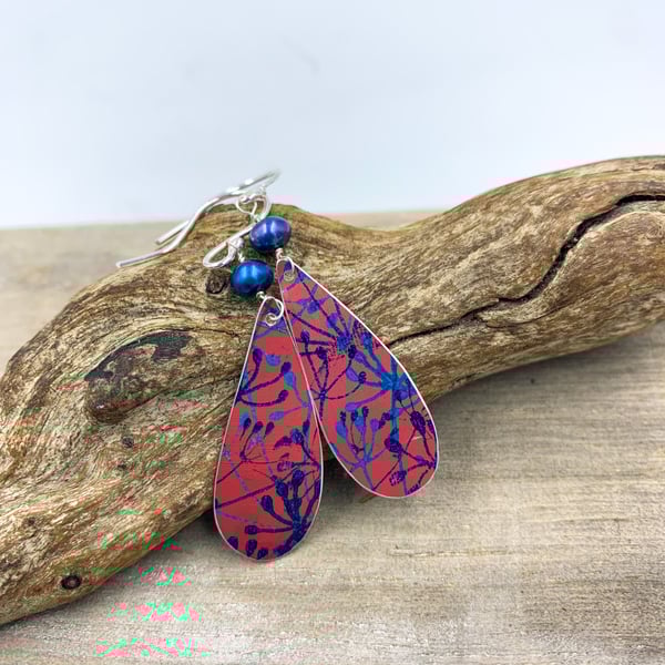 Red aluminium cow parsley drop earrings with pearl 