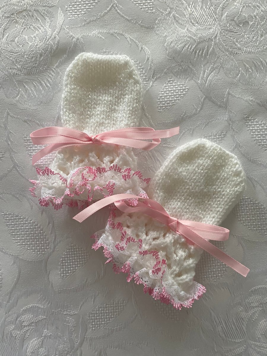 Hand Knitted Baby Girl's White  Mittens 0 - 3 Months