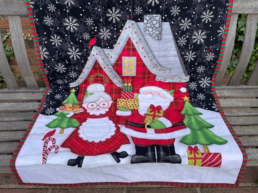 Handmade Christmas Quilt or Throw with Mr and Mrs Santa