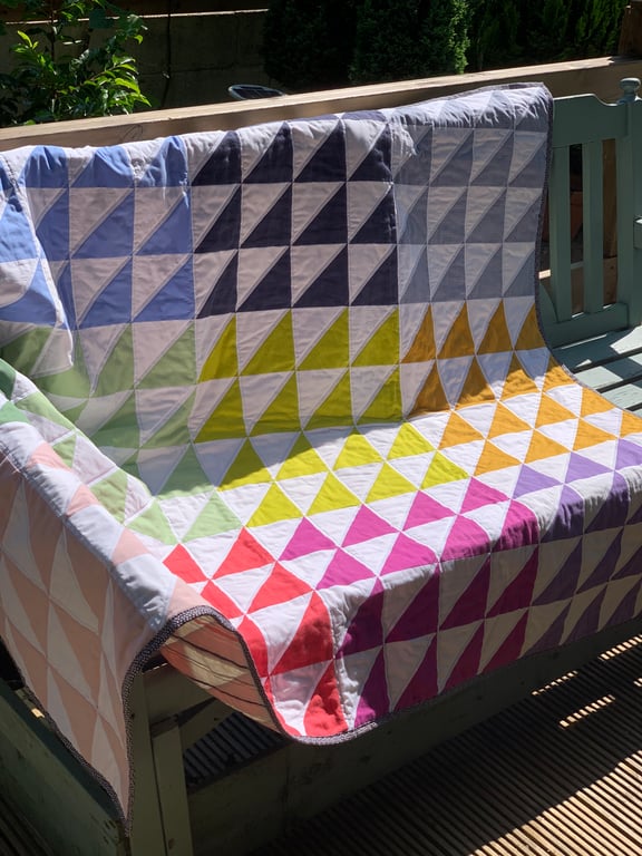 Rainbow, triangle quilt
