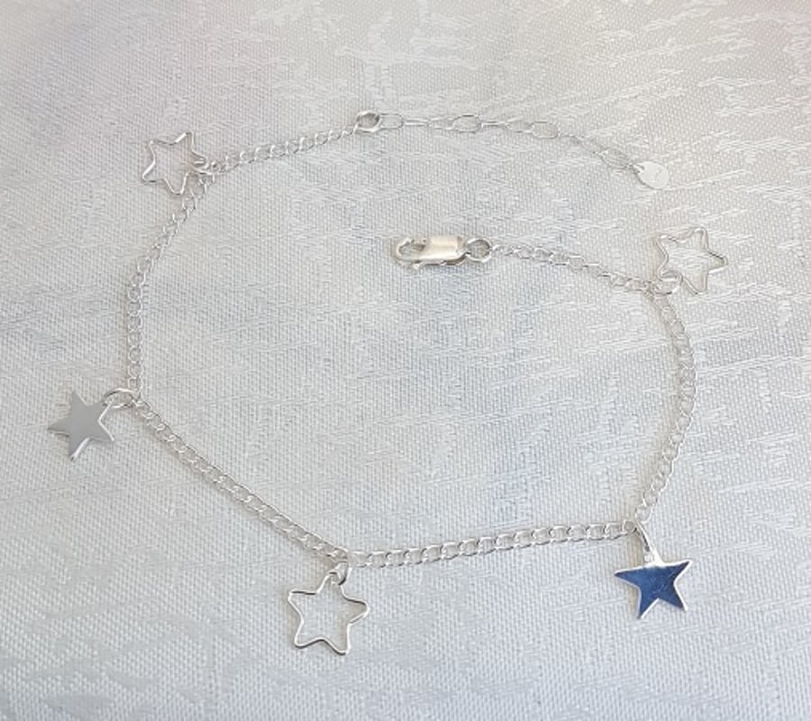 Gorgeous Sterling Silver Star Charm Ankle Chain.